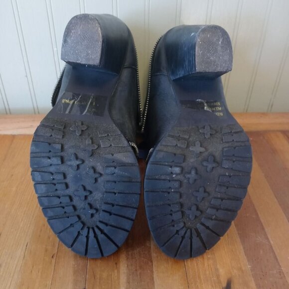 Charlotte Russe Grey Ankle Boots - Picture 2 of 6